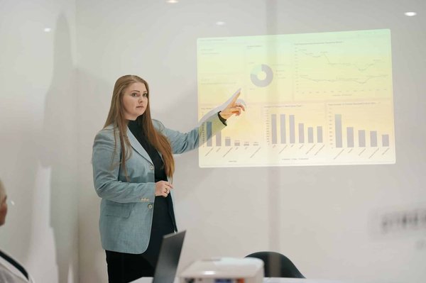 Stratégies de contenu pour positionner les startups en réalité virtuelle comme leaders de l'innovation