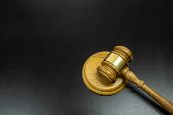 Avocat spécialisé en procédure prudhommes à Versailles et ses principales fonctions